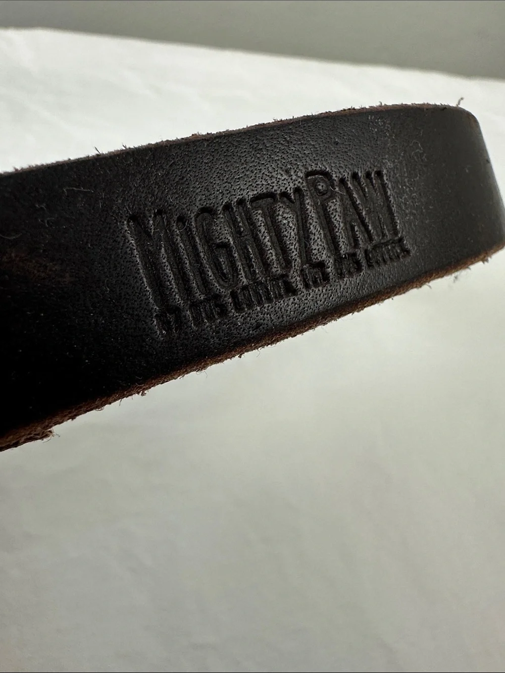 NWOT Mighty Paw Leather Martingale Dog Collar, Medium